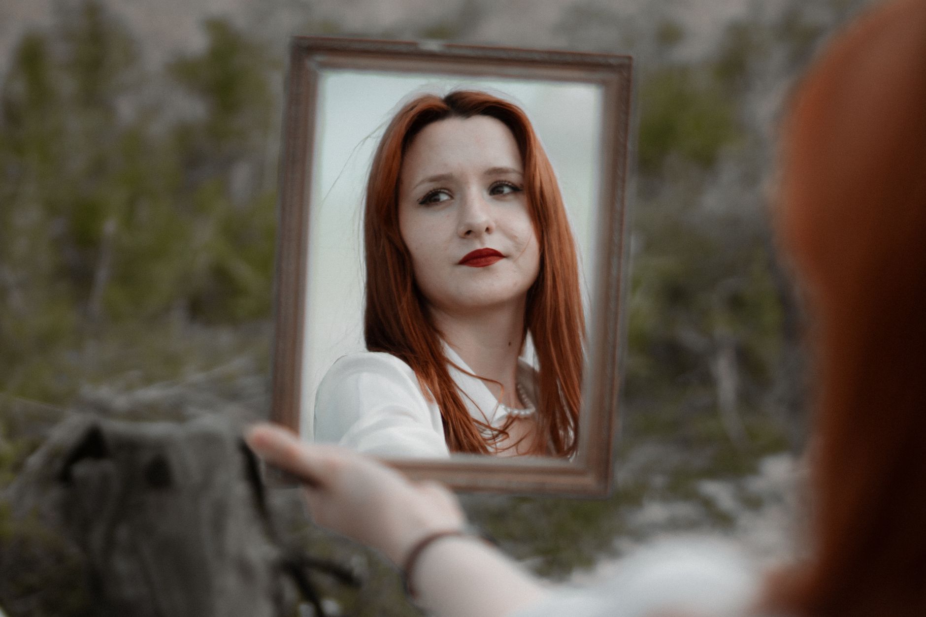 Illustration of Signs You're Dealing With a Narcissist: Key Traits