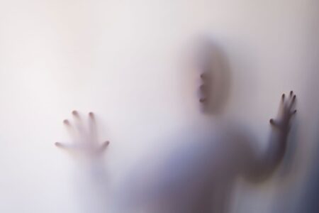 Signs You’re Scared to Fall in Love (Fear of Intimacy)