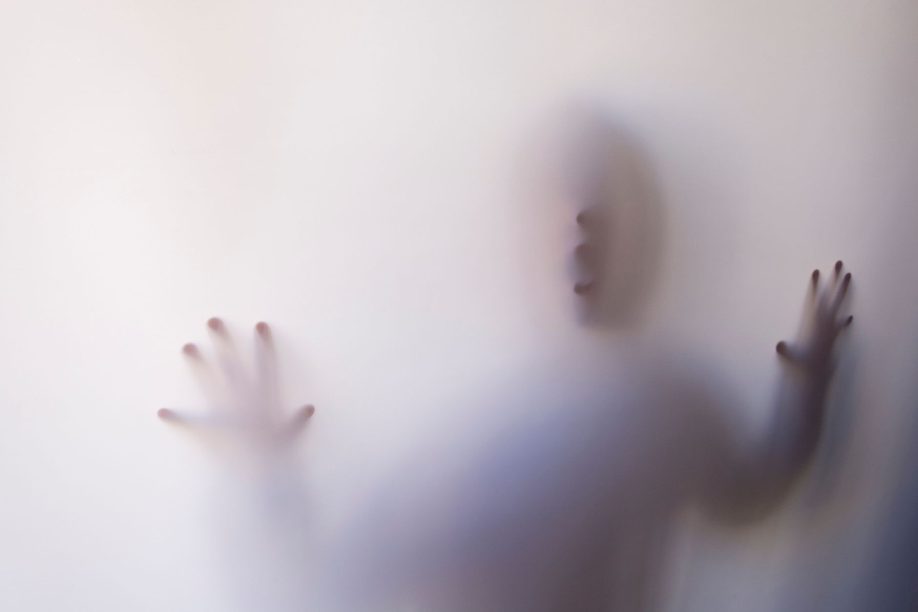 Illustration of Signs You're Scared to Fall in Love (Fear of Intimacy)