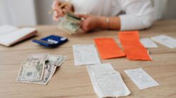 Splitting Family Vacation Expenses Fairly: A Budget Guide