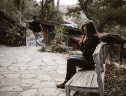 Spot these toxic relationship red flags before it’s too late