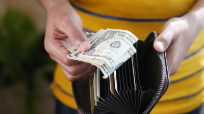 Stop impulse buys with these sneaky mindful spending habits