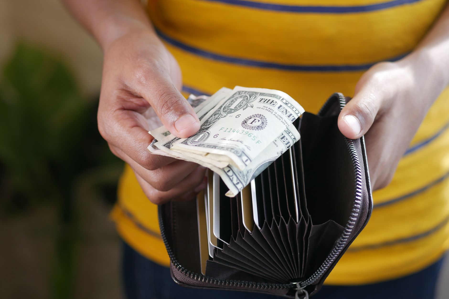 Illustration of Stop impulse buys with these sneaky mindful spending habits