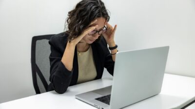 Struggling after a promotion? how to overcome imposter syndrome at work