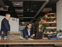 Struggling with transitioning from employee to manager? Read this!