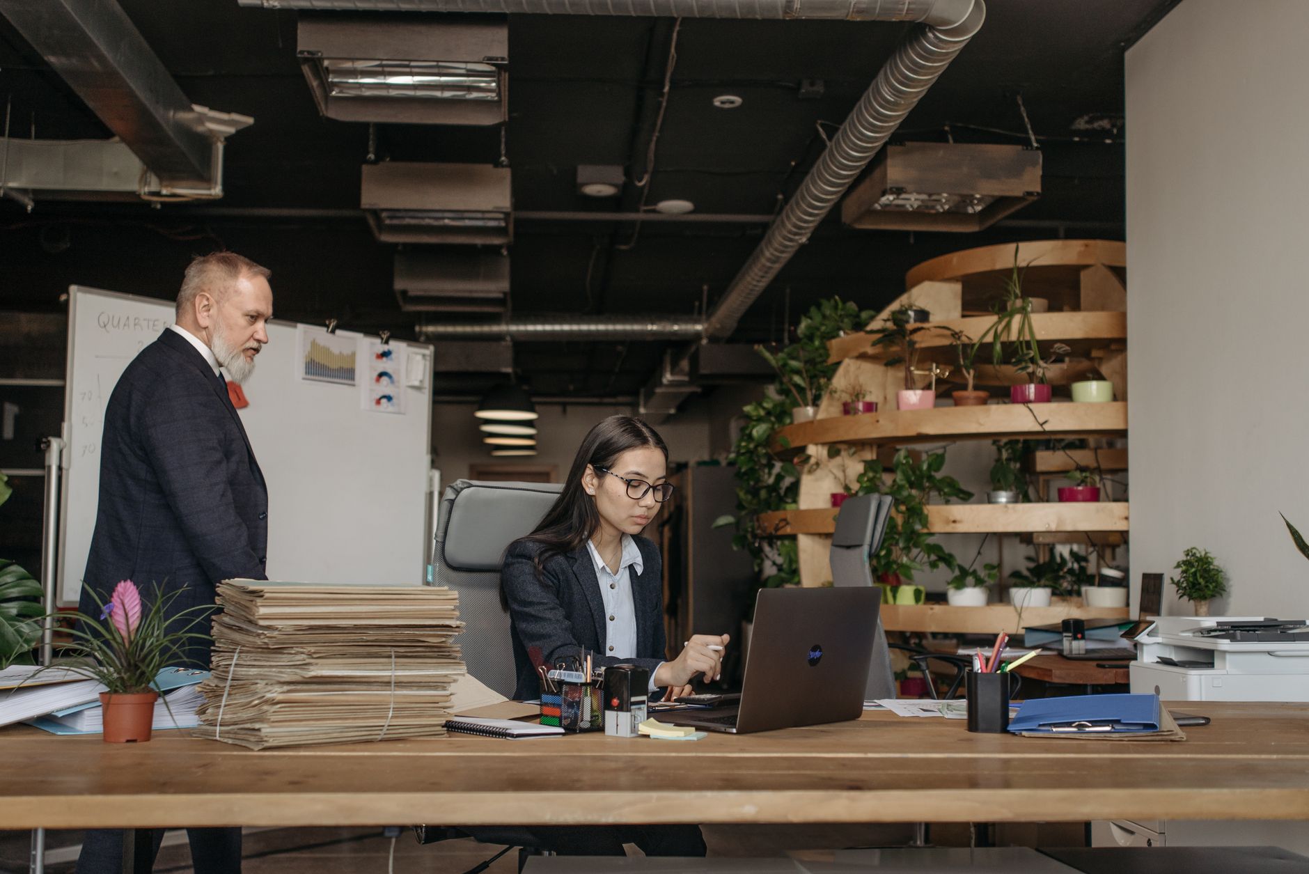 Illustration of Struggling with transitioning from employee to manager? Read this!