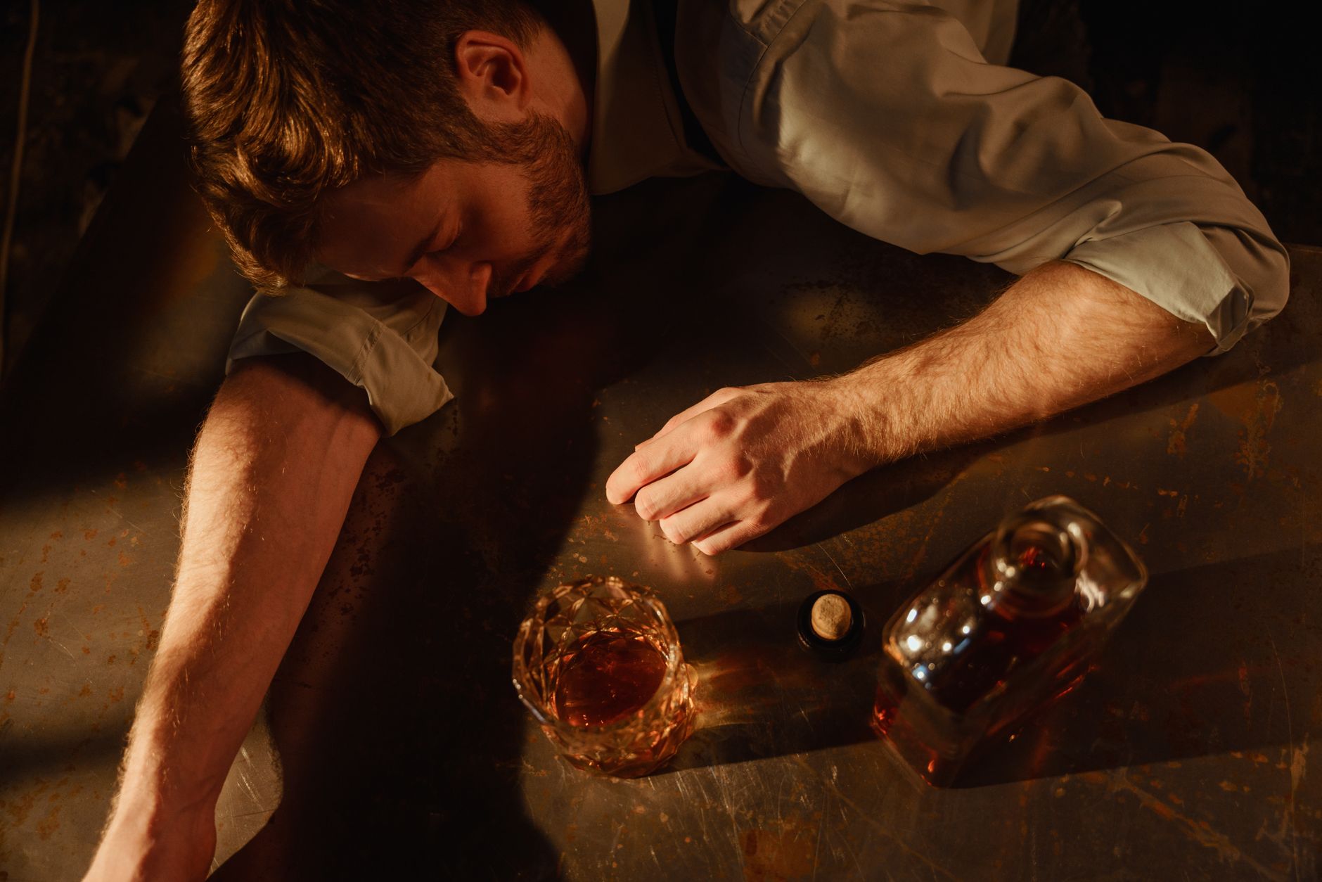 subtle alcohol addiction illustration for Subtle Signs of Alcohol Dependency You Might Be Missing