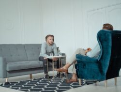 The Need to Be Right Psychology: Why Some Can’t Let It Go
