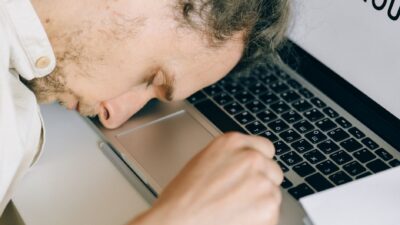 Illustration of The shocking sleep deprivation risks of 6 hours a night