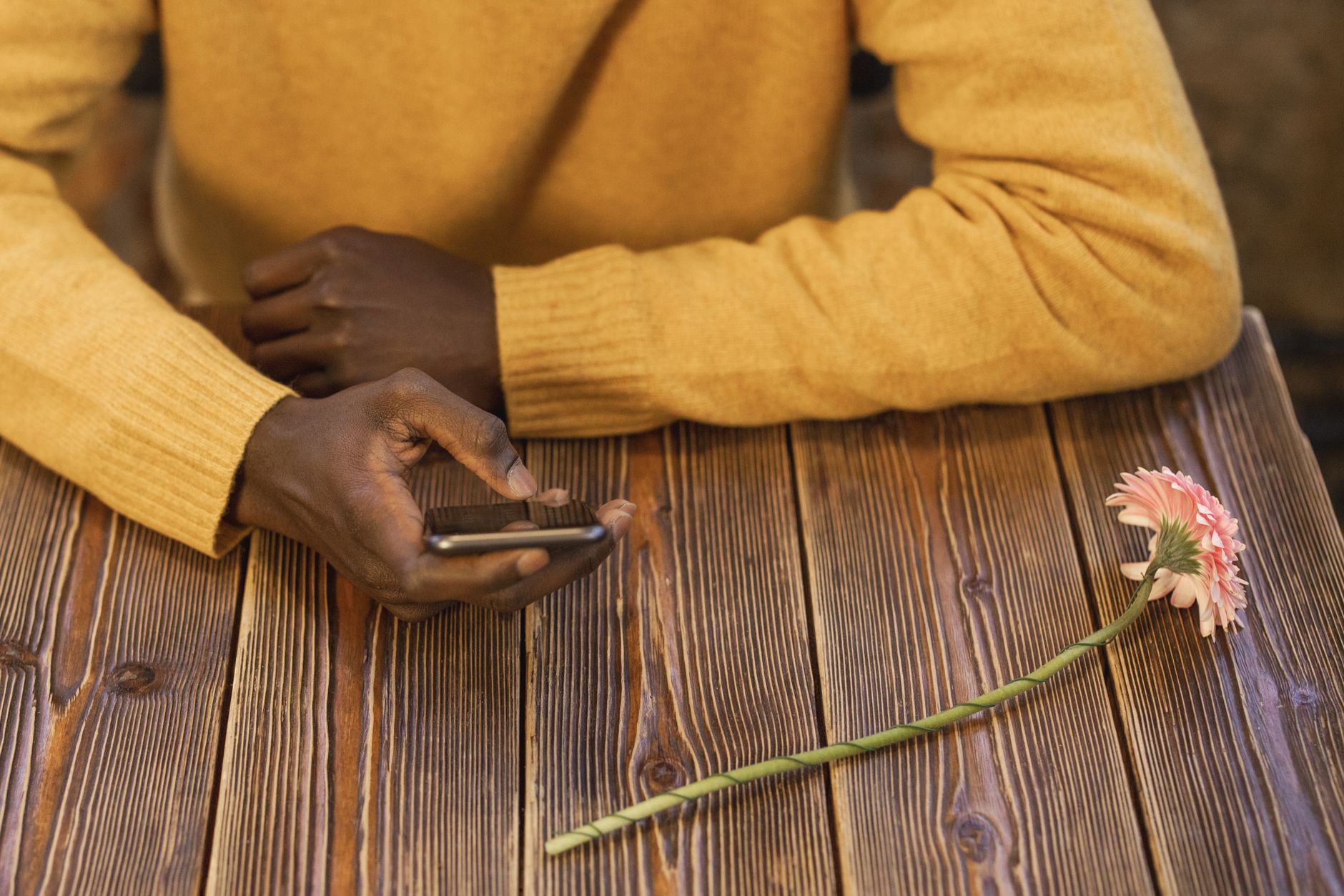 Illustration of The surprising truth about what men remember about exes