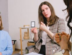 Therapy Speak in Friendships? Set Healthier Boundaries