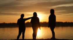 Types of Bad Friends Experts Want You to Drop