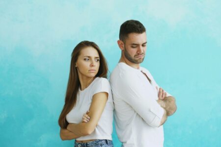 Relationship Red Flags Most People Miss (Warning Signs)
